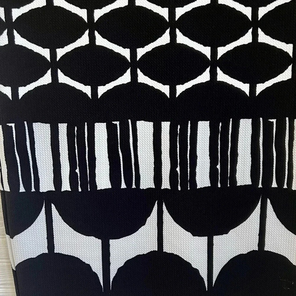CATO Black White Print Sheath Dress Geometric Print Half Sleeve Size 10 - Picture 7 of 14